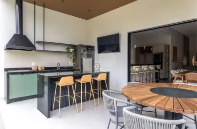 Casa em condomínio fechado com 3 quartos para alugar na Vila Santista, Atibaia 