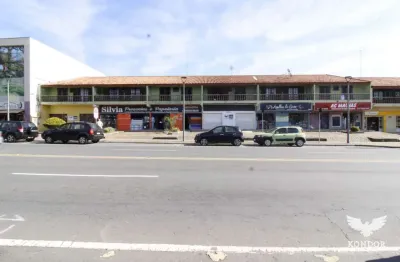 Apartamento com 3 quartos para alugar na Avenida Vereador Toaldo Túlio, 3036, São Braz, Curitiba