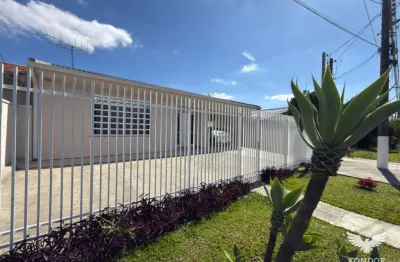 Casa com 3 quartos para alugar na Rua Milton Camargo de Oliveira, 231, São Braz, Curitiba