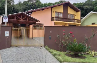 Casa com 3 quartos para alugar na Rua Luiz Stival, 163, Santa Felicidade, Curitiba