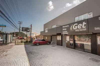 Ponto comercial com 4 salas para alugar na Avenida Manoel Ribas, 2632, Mercês, Curitiba