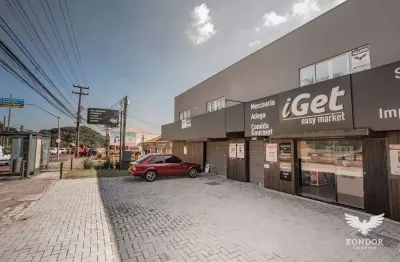 Ponto comercial com 4 salas para alugar na Avenida Manoel Ribas, 2632, Mercês, Curitiba