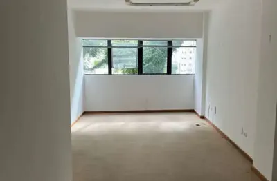 Sala comercial com 1 sala para alugar na Avenida República Argentina, 452, Água Verde, Curitiba