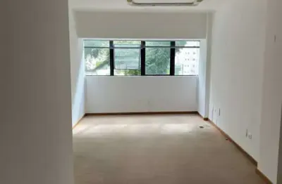 Sala comercial com 1 sala para alugar na Avenida República Argentina, 452, Água Verde, Curitiba