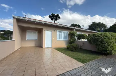 Casa com 3 quartos para alugar na Rua Theóphilo Benato, 35, São Braz, Curitiba