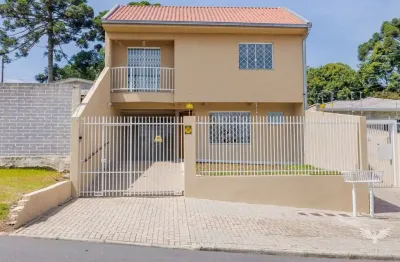 Casa com 3 quartos para alugar na Rua Bernardino Iatauro, 181, Orleans, Curitiba