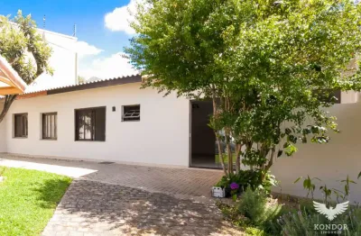 Casa com 3 quartos para alugar na Rua Luiz França, 955, Cajuru, Curitiba