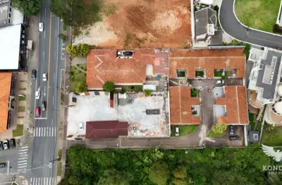 Terreno/área com 1.200,00m² em santa felicidade  (com 02 casas comerciais e 08 residenciais)