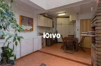 Village com 3 dormitórios para alugar, 140 m² por R$ 2.800,00/mês - Vila Gumercindo - São Paulo/SP