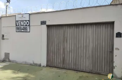 Oportunidade: casa com suíte e quintal amplo. cidade satélite são luiz.