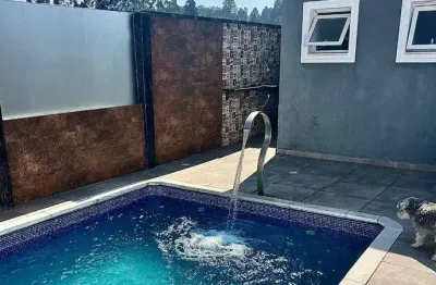 Sobrado com 3 dormitórios à venda, 170 m² por r$ 850.000,00 - perová - arujá/sp
