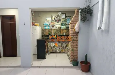 Sobrado com 3 dormitórios à venda, 106 m² por R$ 680.000,00 - Vila Galvão - Guarulhos/SP