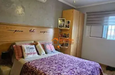 Sobrado moderno com 2 suítes, planejados, ar inverter e área gourmet – excelente localização