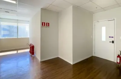 Sala comercial para alugar na Avenida Doutor Chucri Zaidan, 80, Brooklin, São Paulo por R$ 25.000