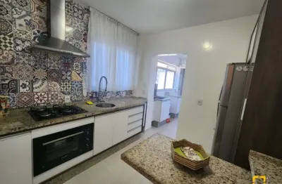 Apartamento com 03 quartos e 02 bwc localizado no estreito florianópolis sc.
