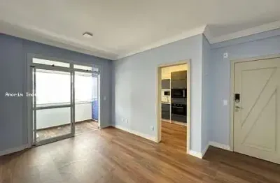 Apartamento para Venda em Florianópolis, Canto, 2 dormitórios, 1 suíte, 2 banheiros, 1 vaga