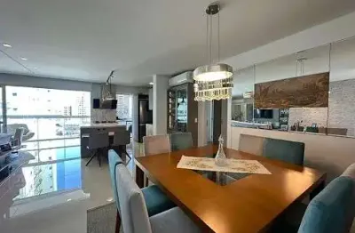 Apartamento para Venda em Florianópolis, Estreito, 4 dormitórios, 4 suítes, 5 banheiros, 3 vagas