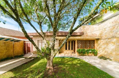 Casa com 4 quartos para alugar na rua engenheiro rômulo gutierrez, 520, vista alegre, curitiba por r$ 3.800