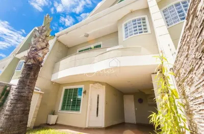 Casa com 3 quartos à venda na Rua Silveira Neto, 660, Água Verde, Curitiba por R$ 1.250.000