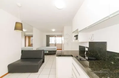 Apartamento com 1 quarto para alugar na Rua Barão do Rio Branco, 763, Centro, Curitiba por R$ 1.900
