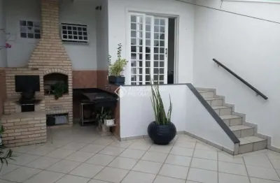 Casa com 3 quartos à venda na rua maria de fátima, 453, baeta neves, são bernardo do campo, 205 m2 por r$ 900.000