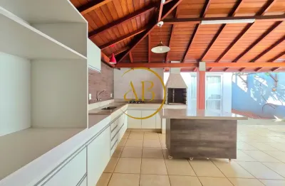 Linda casa em condomínio fechado com lazer completo para a sua família