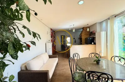 Linda casa com 3 dormitório em condomínio fechado na vila do golf