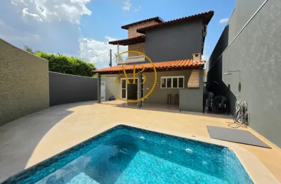 Linda casa sobrado em condomínio fechado com total segurança e privacidade