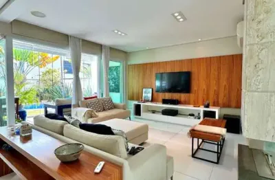 Casa em condomínio fechado com 4 quartos à venda na rua camargue, 154, tamboré, santana de parnaíba por r$ 5.250.000