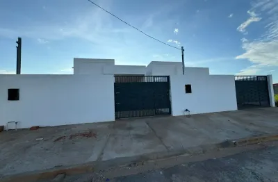 Casa nova com 3 quartos sendo 1 suíte no parque genebra na várzea grande