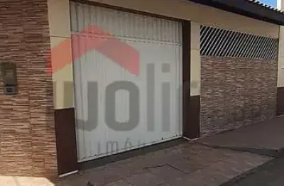 Casa com 3 quartos à venda no COHAB Anil I, São Luís  por R$ 560.000