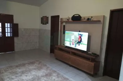 Casa à venda na Avenida Cícero Batista de Oliveira, Santa Luzia, Gravatá