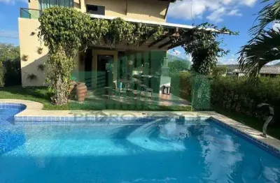Casa de alto padrão em condomínio com 05 quartos, em gravatá/pe