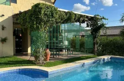 Casa de alto padrão em condomínio com 05 quartos, em gravatá/pe