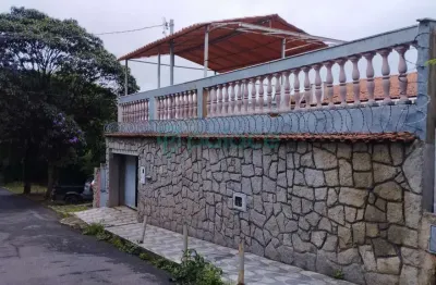 Casa a venda no bairro bom pastor de três quartos sendo um suite por r$489.900,00