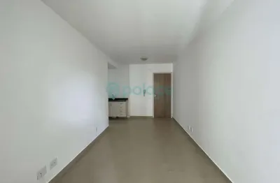Apartamento com 2 quartos para locação no eldorado, por r$ 700,00 mais taxas.