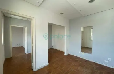 Sala comercial para locação no centro, por r$ 1.400,00 mais taxas.