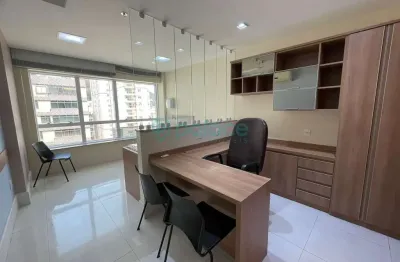 Sala comercial  com 42 m², mobiliada para consultório no centro por r$ 2.500,00 mais taxas.