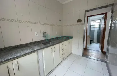 Apartamento térreo para locação no bandeirantes por r$ 1.200,00 mais taxas.