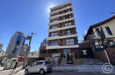 Studio moderno, com vaga coberta, no centro de florianópolis