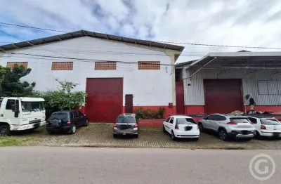 Galpão de 746 m² com amplas facilidades logísticas em são josé