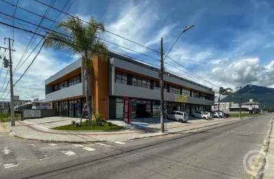 Sala comercial em localização estratégica em nova palhoça