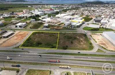 Terreno estratégico para grandes negócios em palhoça