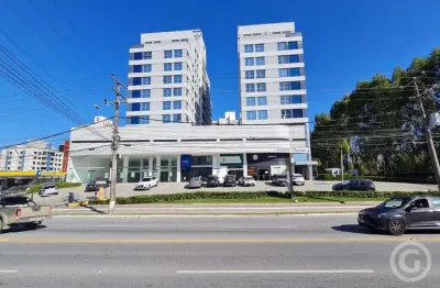 Sala comercial mobiliada com infraestrutura moderna no itacorubi