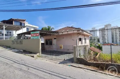 Casa aconchegante e prática no centro de florianópolis