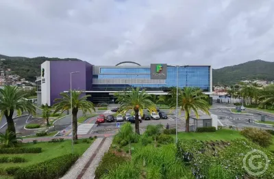 Estabeleça seu negócio em uma sala comercial de alto padrão no floripa shopping