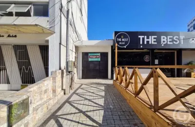 Alugue um espaço comercial amplo e estrategicamente localizado em coqueiros, florianópolis