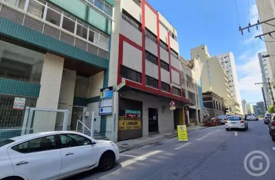 Prédio comercial imponente no coração de florianópolis - ideal para ampliação de negócios