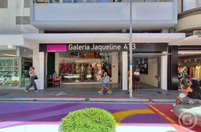 Loja ampla e bem localizada no centro de florianópolis para aluguel