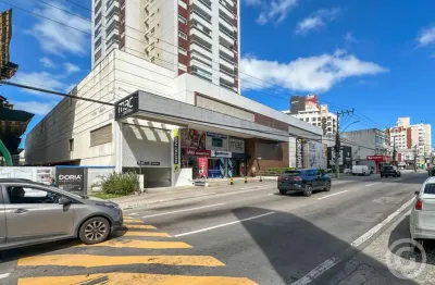 Loja ampla em local estratégico no novo mac shopping, estreito, florianópolis